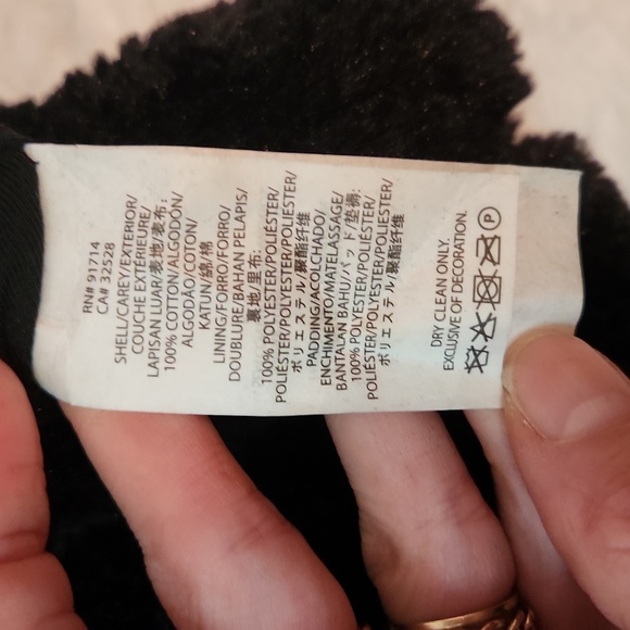 ARMANI Excahnge by Club 21  reversible teddy vest. - Picture 6 of 7